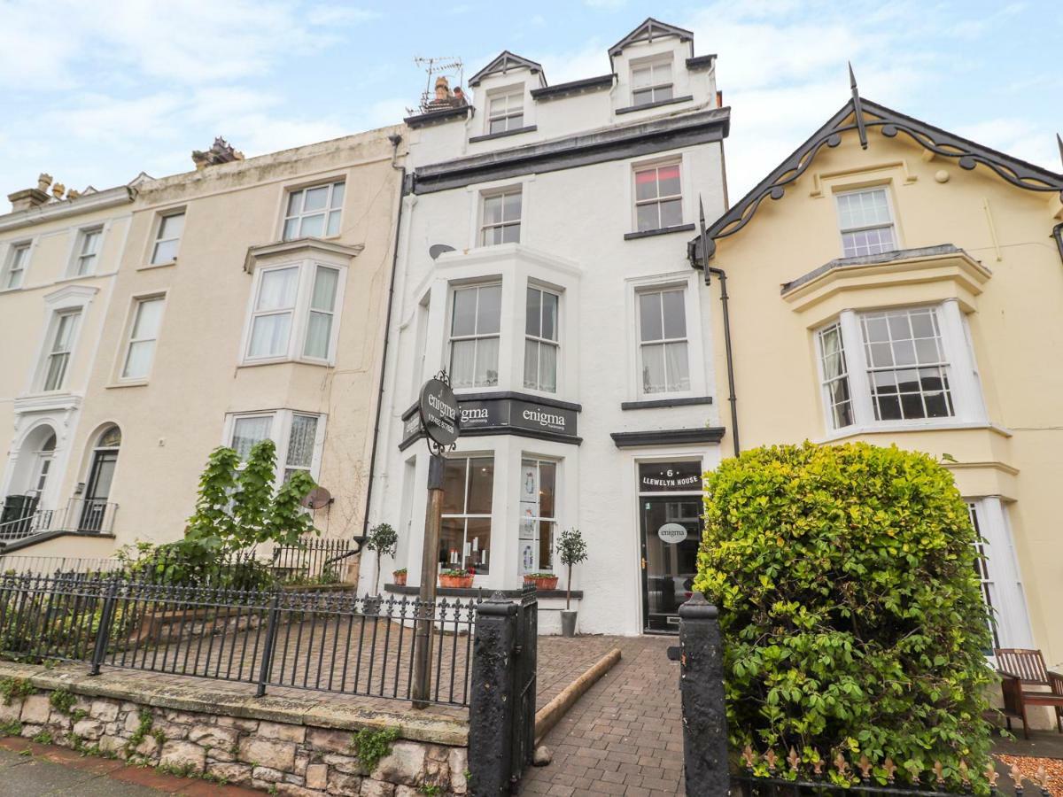 Llewelyn House Apartment Llandudno Exterior photo